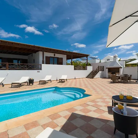 Elegant In Private Pool *