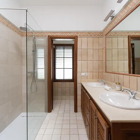 Villa Elegant In Private Pool Puerto Calero