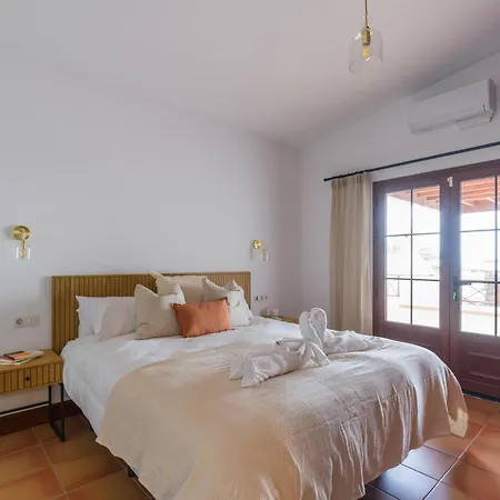 Elegant In Private Pool Villa