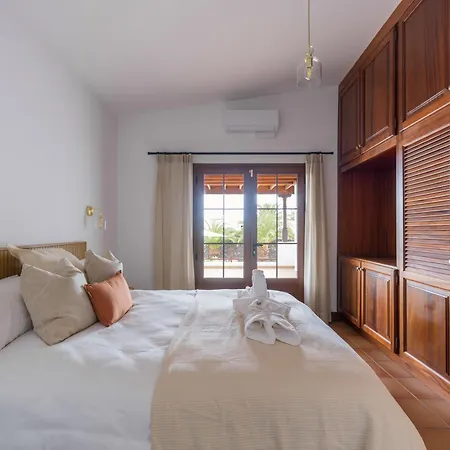 Villa Elegant In Private Pool Puerto Calero